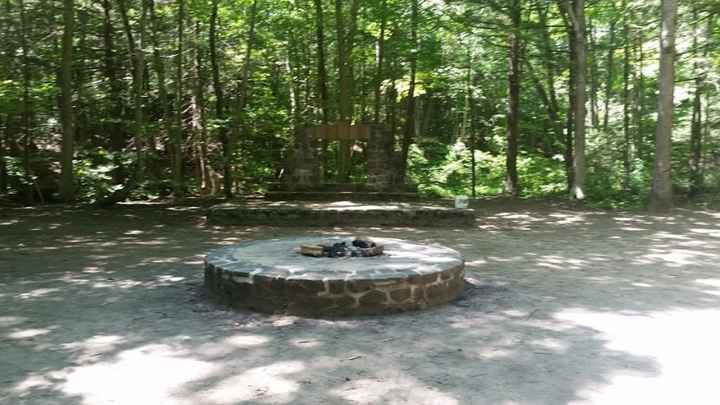 Round platform for ceremony