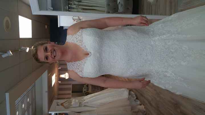 Can't decide between 2 dresses... Help!