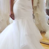 Please show your wedding dress, ladies - 1
