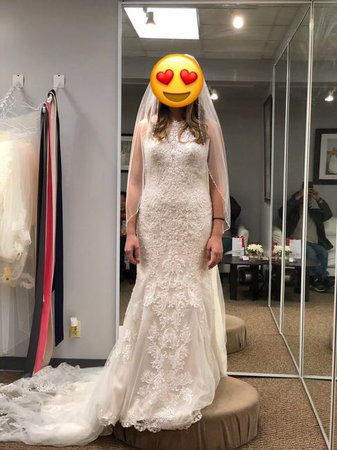 Help me choose my dress!!