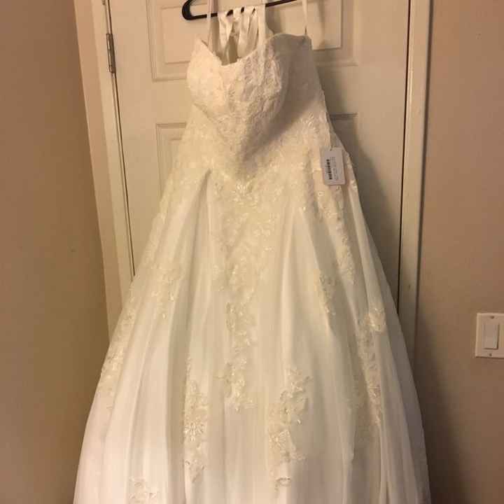 Does my dress look like cheaply made crap?