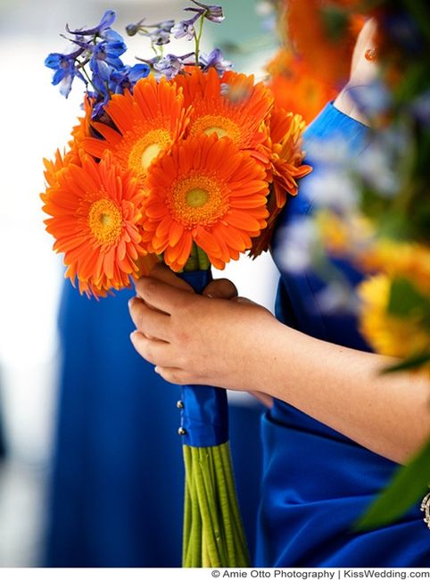 What are good colors for a country wedding?
