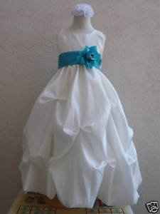 Go huntin': Flower girl dresses :)