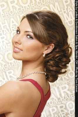 Poll: Updo, Half Updo, or Down