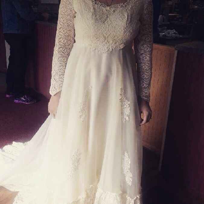 Let me see YOUR dresses ladies!