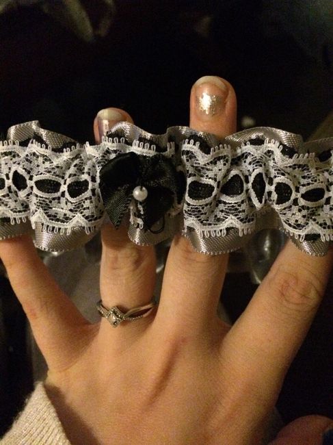My DIY lace garter!