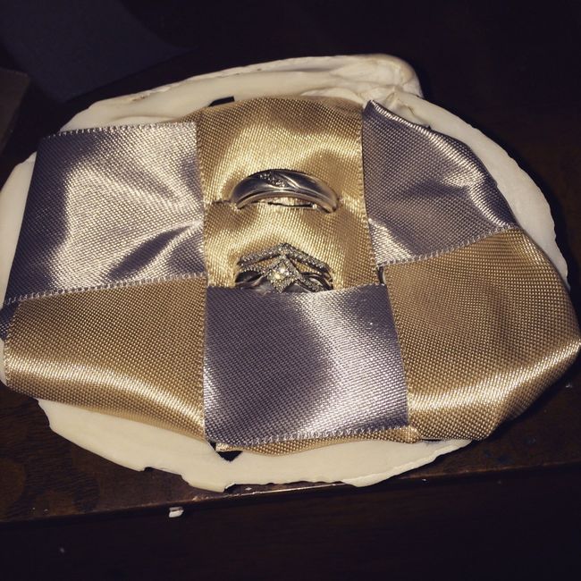 SPINOFF: Whether you like your engagement ring or not, let's see them!