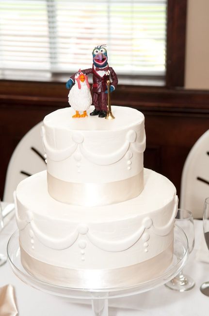 Show off here!  What do you/did you love best about your wedding?  Post pics!  :)