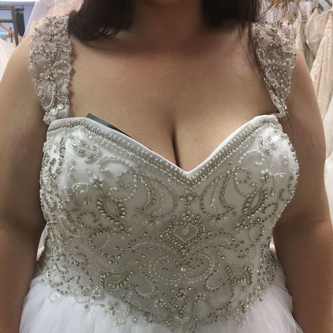 Wedding dress is in !!!