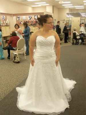 i think i found a dress!!!!!