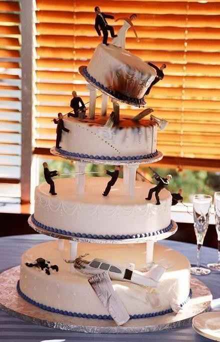 wedding cakes that make you go "What the ....?"