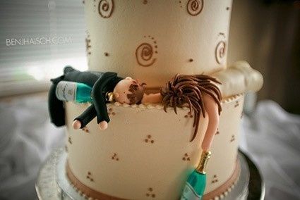 wedding cakes that make you go "What the ....?"