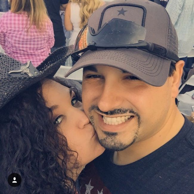 Favorite photos of you and fiancé💕 8