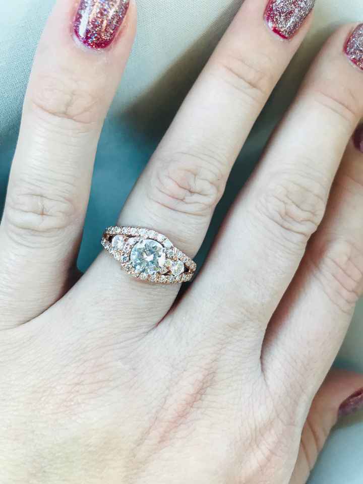 Who has a rose gold ring? - 1