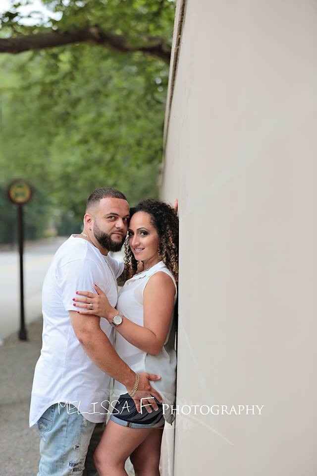 Finally, our Engagement Pictures sneak peek!! Update:My favorite photo Page 4