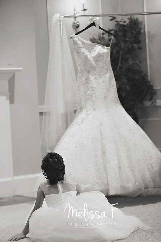 I wanna see your flower girl dresses!!