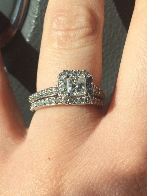 Let's make our long Friday afternoons better with some dress and rings!!'