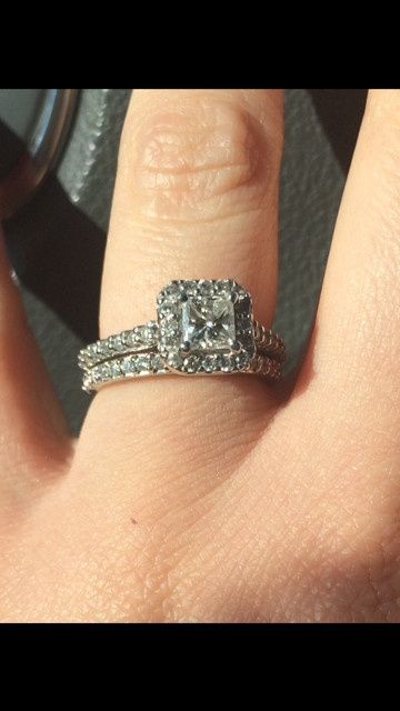 We haven't had any ring porn in awhile...