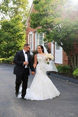 Show your beautiful dresses off!!