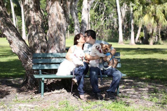Come see a sneak peek of my e-photos!