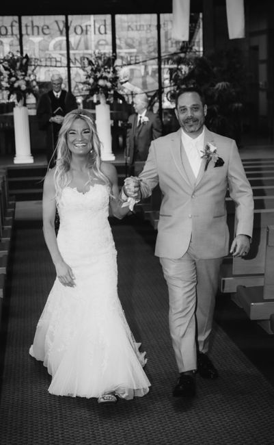 You can have an amazing wedding despite everything that’s going on! 3