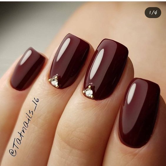 Nail color 3