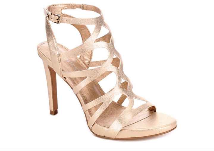 Show me your shoes! - 1