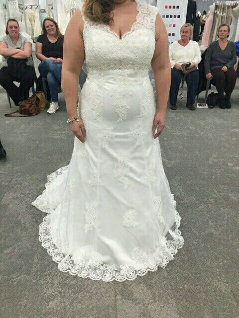 Wedding dress ( for fun) :)