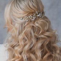 Hair up or down? - 1