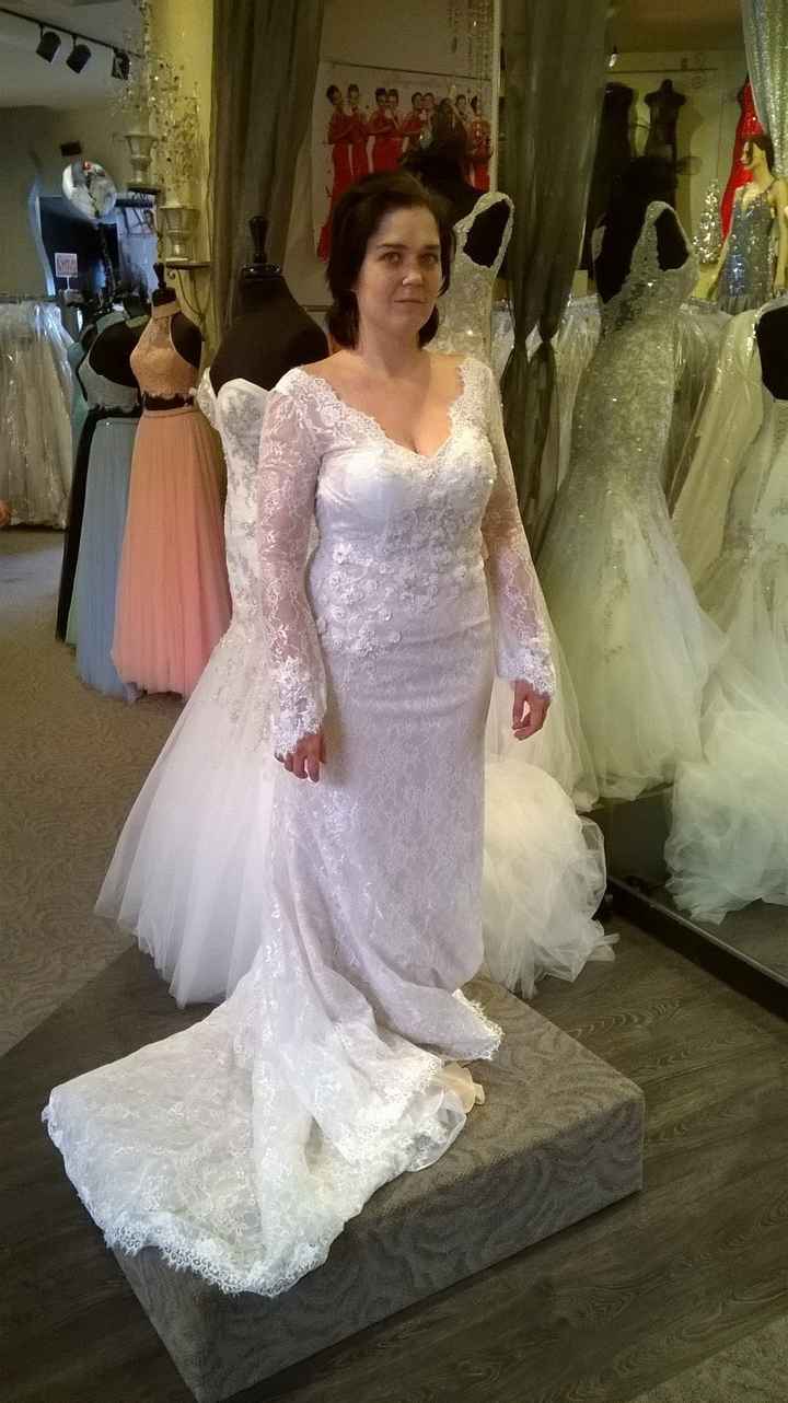 Let's show off our wedding gowns!