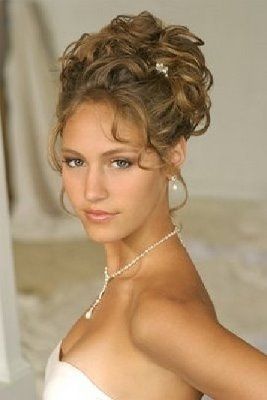 How is everyone doing their hair for their big day??