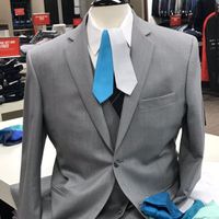 Do the fathers match the groom/groomsmen? - 1