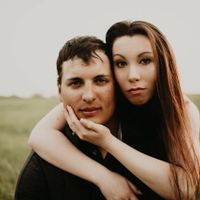 Drop an Engagement Pic with your Date & venue location - 2