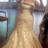 Who else loves lace?  Show off your lace dresses and/or veils! - 1