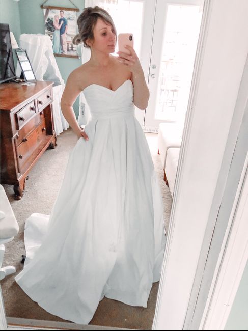 Which dress is best? 1