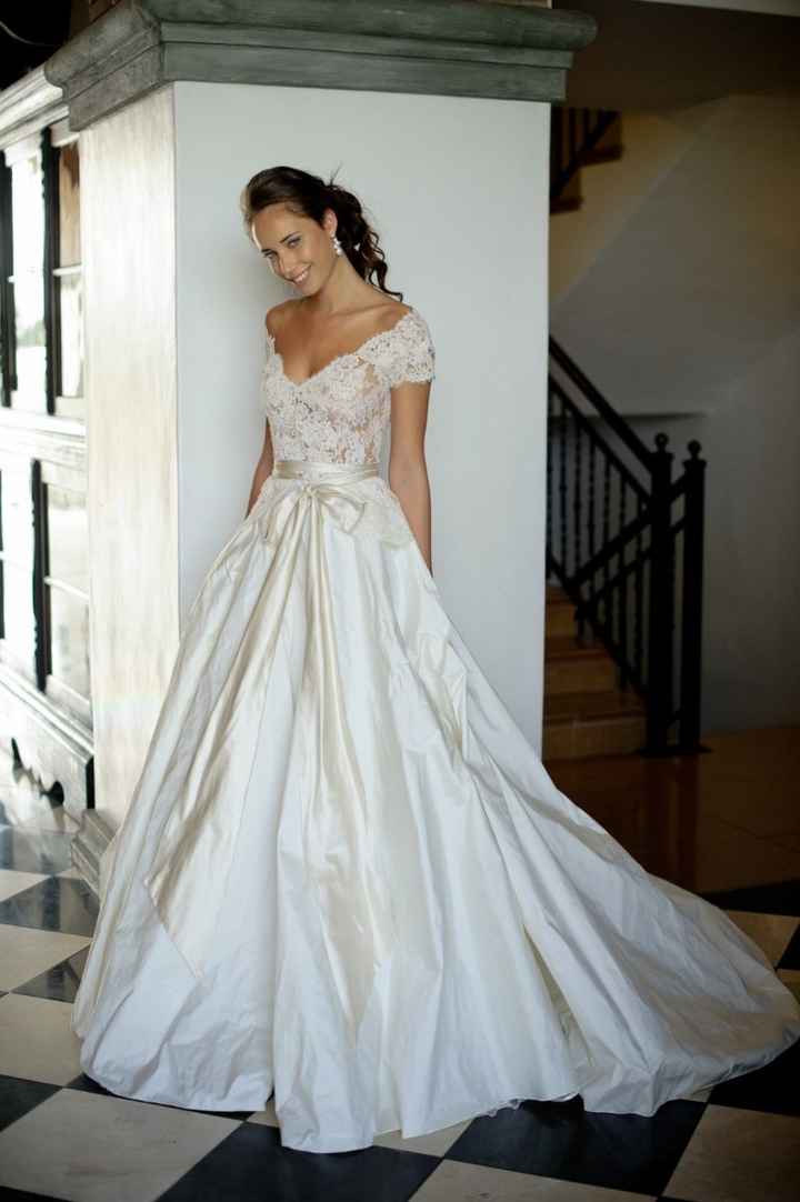 Please help me find a replica of a Hendrik Vermeulen wedding dress!!!