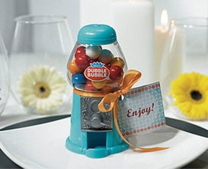 let me see those wedding favor inspirations !