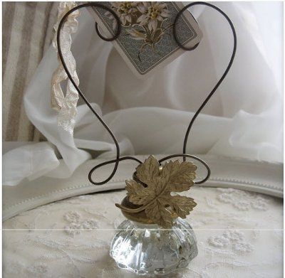 Need Ideas for Escort cards/place cards...POST PICS pleas!!! I'd love to see what you are doing!