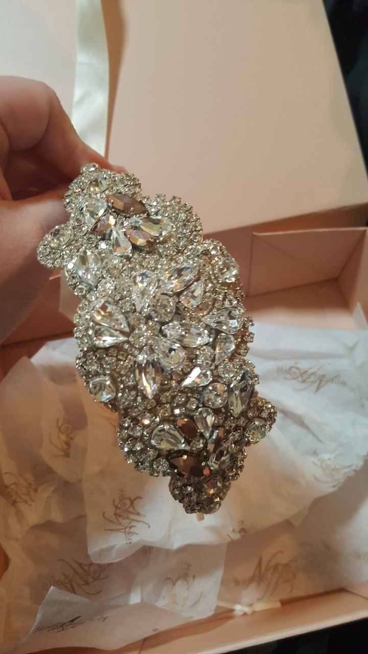 My hair accessories came in! Let me see yours. - 1