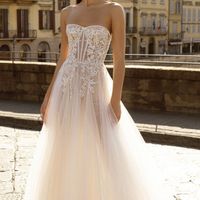 Looking for dresses similar to Muse by Berta - 1
