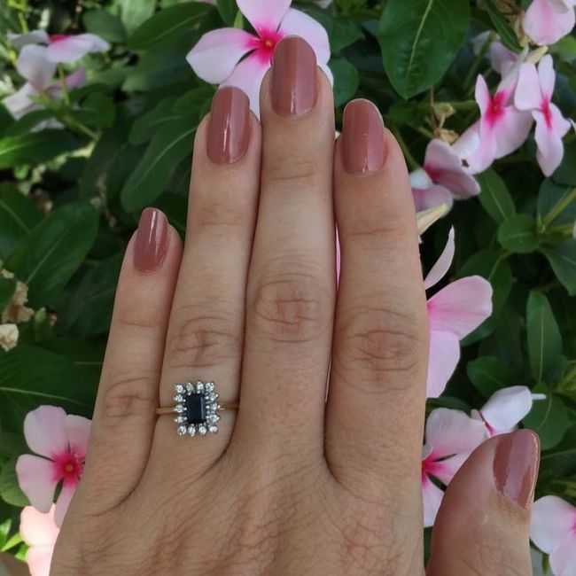 Lets see those beautiful engagement rings