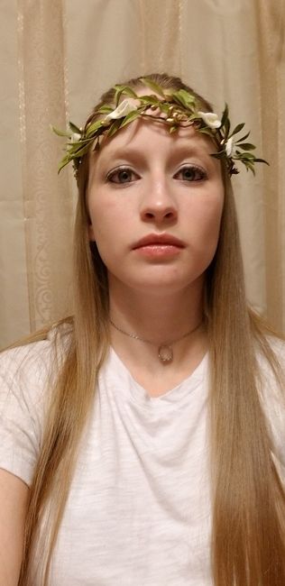 Trial # 3 w/ lip gloss & headpiece (but did a half up do just to see what it would look like if i di