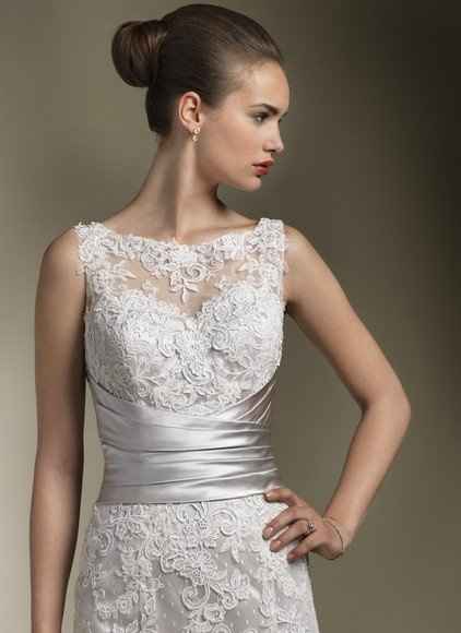 may have found a dress!!!!