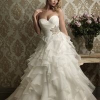 So Ladies Let's see your Wedding Gowns!
