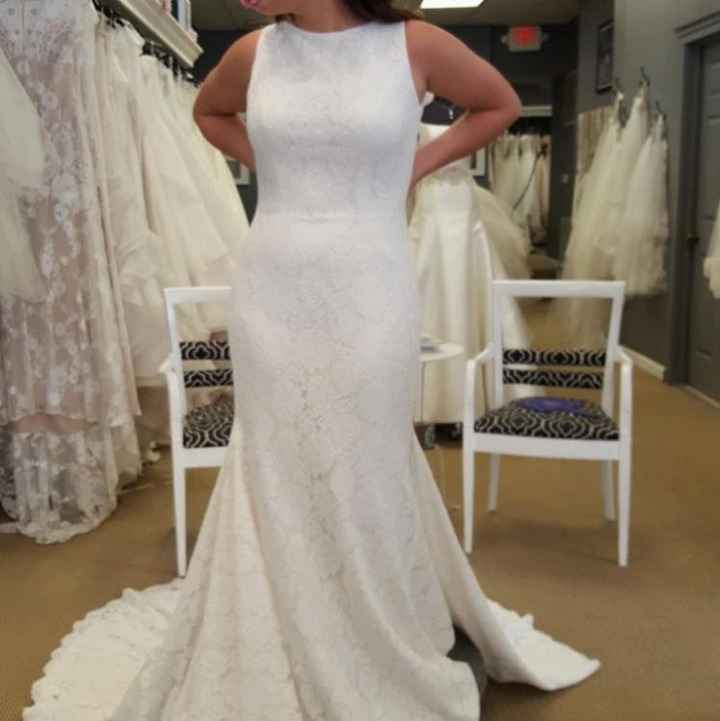 Any size 12/14 brides care to share?