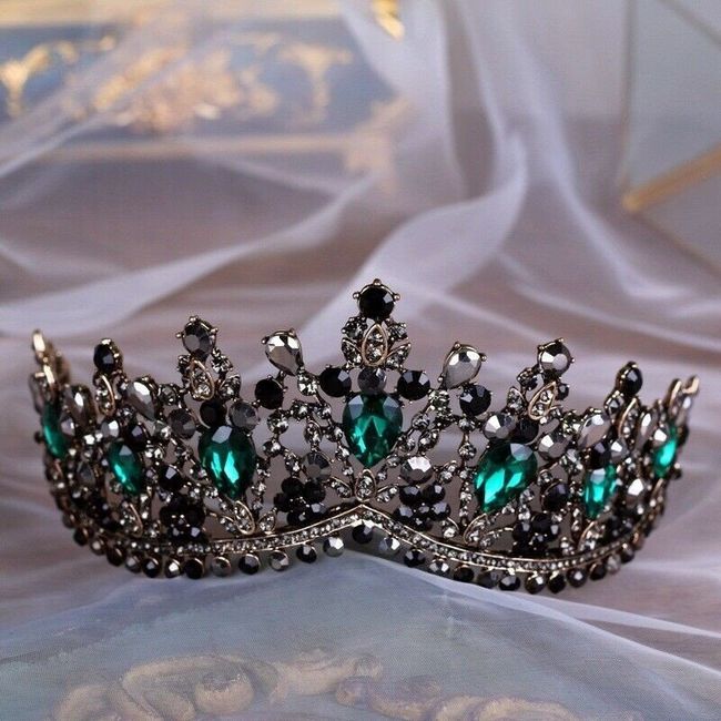 Are you wearing a ball gown?? 1