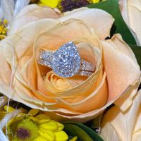 Brides of 2022! Show us your ring! - 1