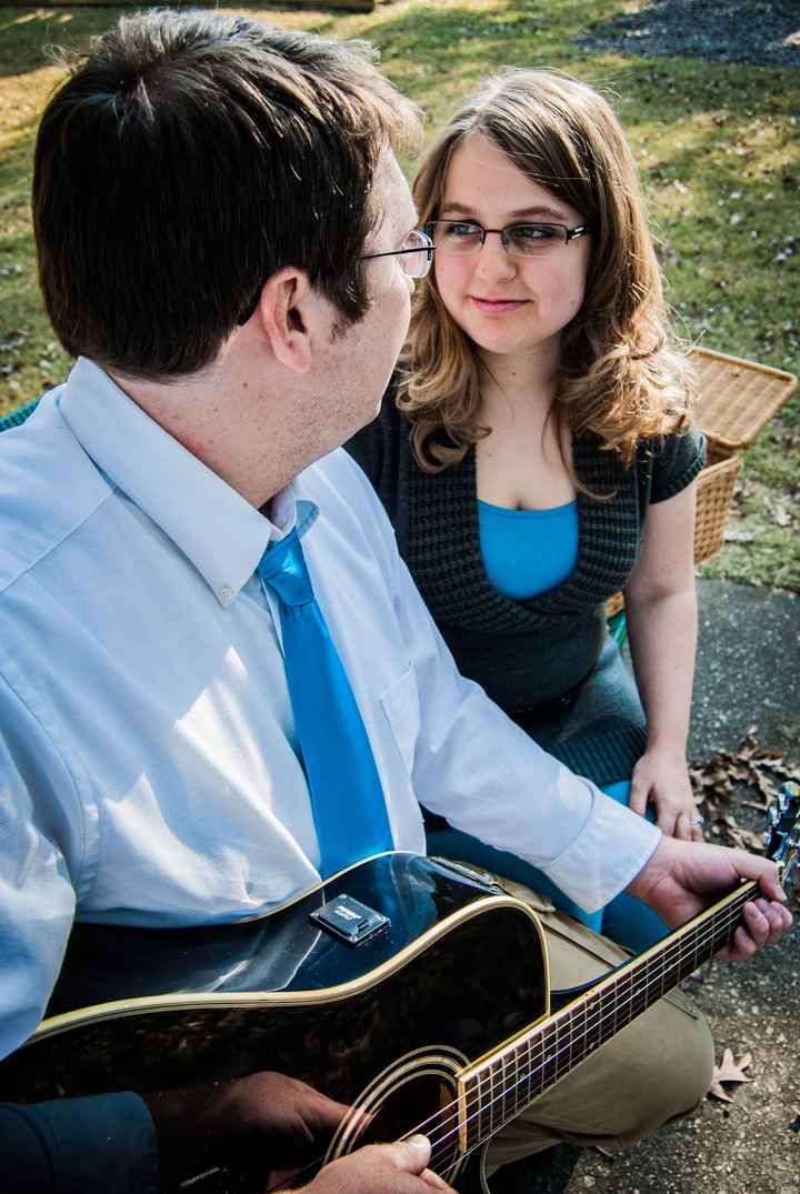 Engagement pics!! (edited with pics.) **PIC HEAVY!!!!!!! :D