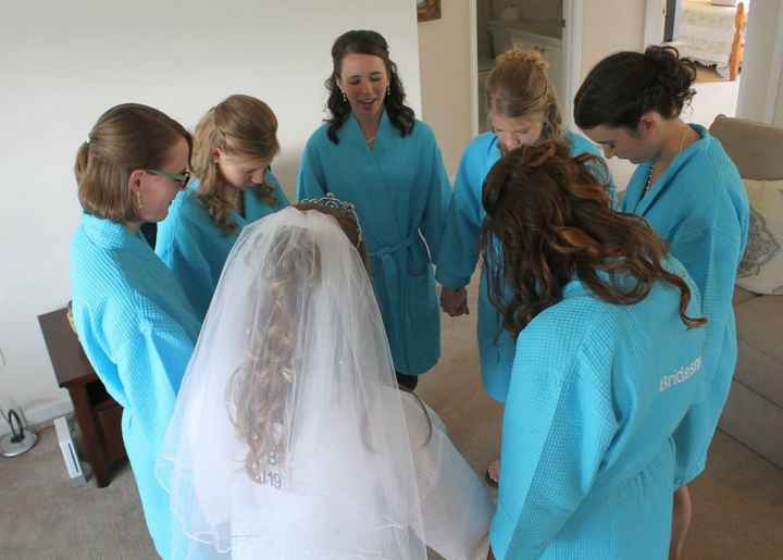 PRO PICS ARE IN!!! :D