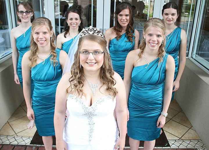 PRO PICS ARE IN!!! :D